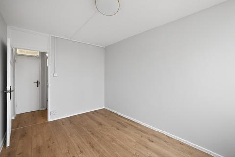 undefined, Giraud Street, London, E14