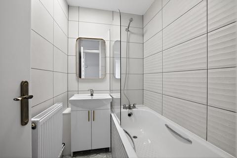 undefined, Giraud Street, London, E14