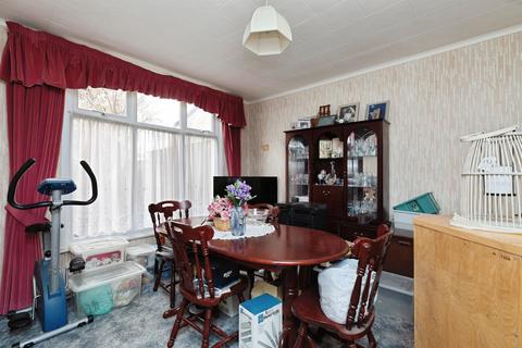 3 bedroom terraced house for sale, Ashburton Avenue, Ilford