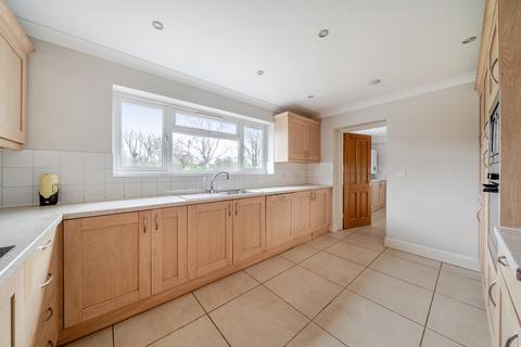 4 bedroom house for sale, Towpath, Shepperton, TW17