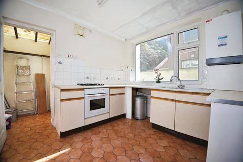 3 bedroom end of terrace house for sale, Victoria Road, Six Bells, Abertillery