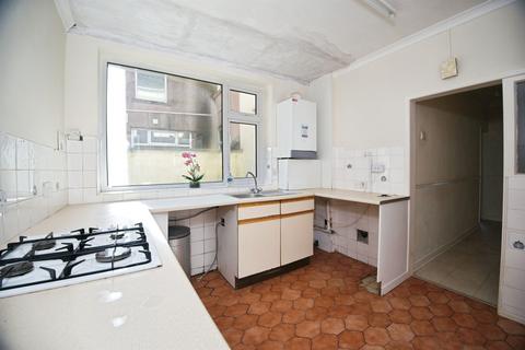 3 bedroom end of terrace house for sale, Victoria Road, Six Bells, Abertillery