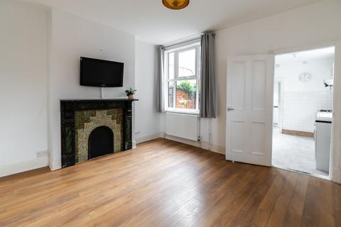 3 bedroom end of terrace house for sale, Lorne Road, Clarendon Park, LE2
