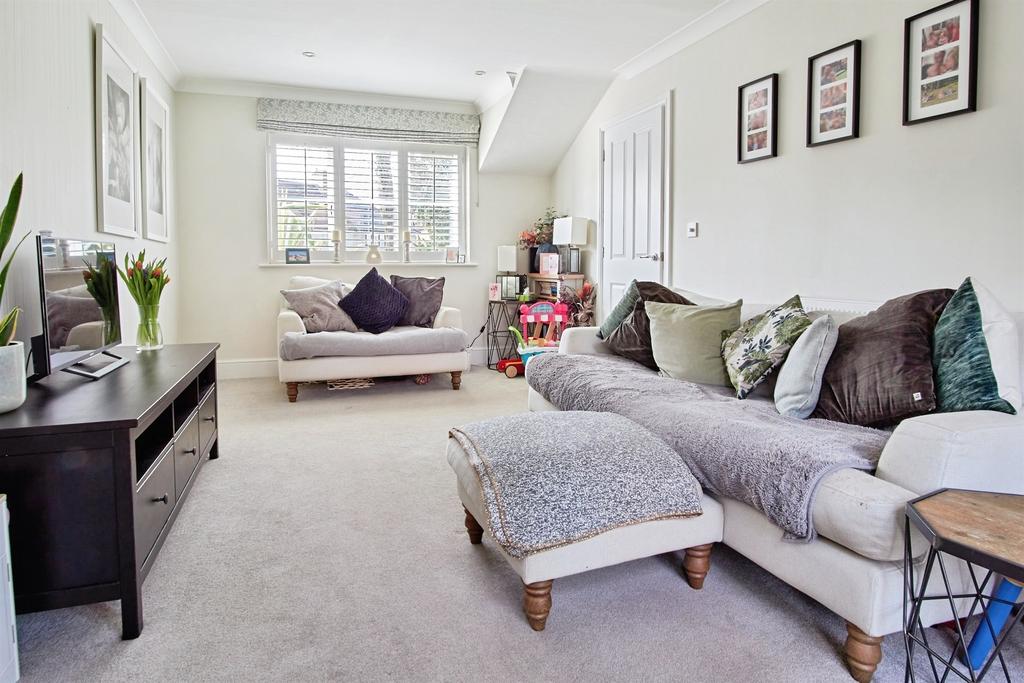 House in Birmingham, Billesley, West Midlands - View 3