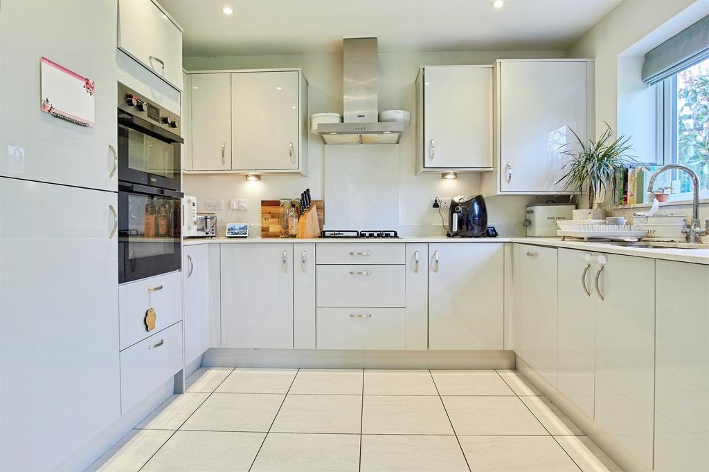 House in Birmingham, Billesley, West Midlands - View 5