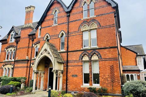 2 bedroom apartment to rent, Scholars Walk, Leicester