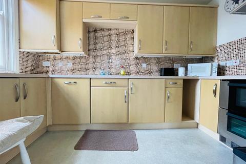 2 bedroom apartment to rent, Scholars Walk, Leicester