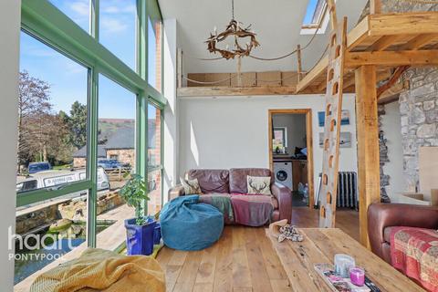 3 bedroom cottage for sale, Mamhilad, Pontypool