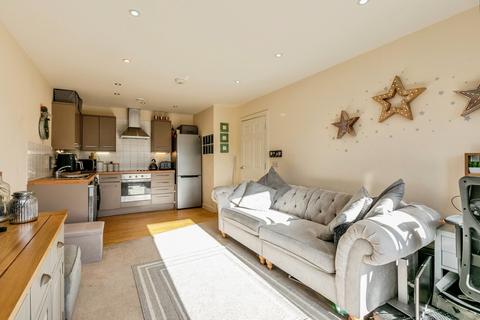 2 bedroom flat for sale, Backfields, Bristol, BS2