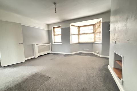 3 bedroom semi-detached house to rent, Station Road, Sutton-in-Ashfield, NG17