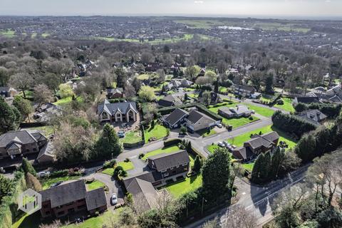 4 bedroom detached house for sale, Northwold Drive, Bolton, Greater Manchester, BL1 5BH