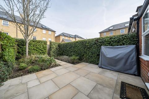 undefined, Lorimer Row, Bromley