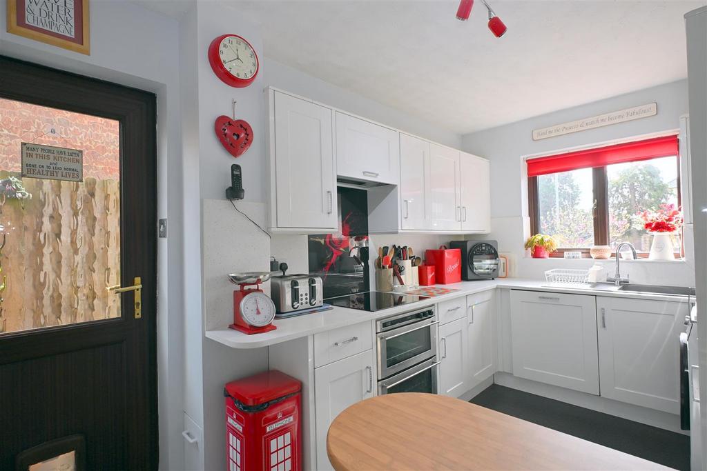 Kitchen/Breakfast Room