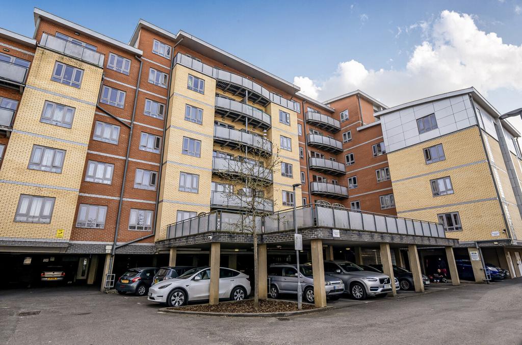 1425873-20-69bd64...