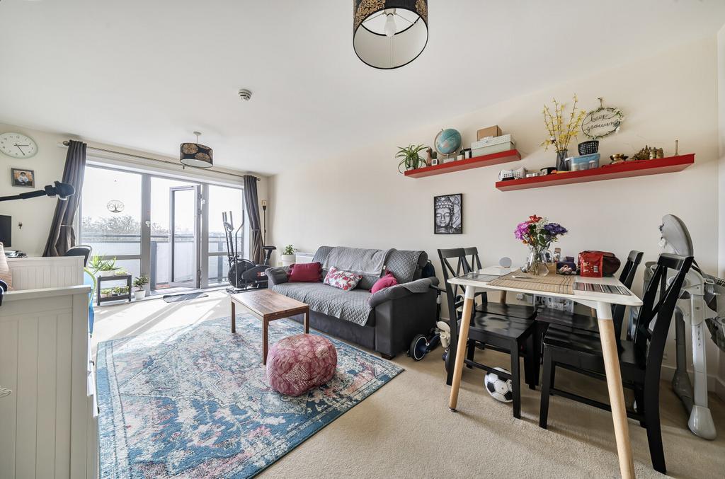 1425873-6-69bd644...