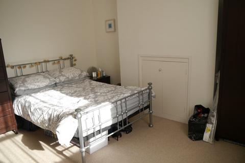 1 bedroom apartment to rent, Castle Crescent, Berkshire RG1