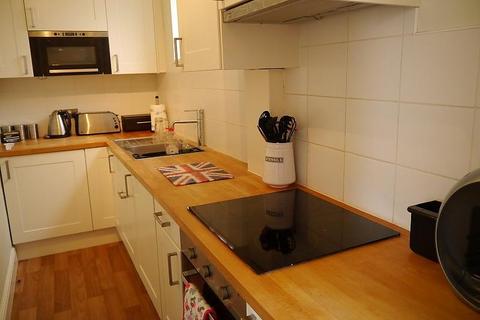 1 bedroom apartment to rent, Castle Crescent, Berkshire RG1