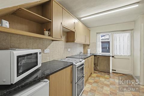 undefined, Perry Spring, Harlow