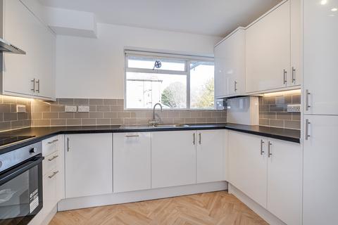 1 bedroom flat to rent, Granville Road London SW18