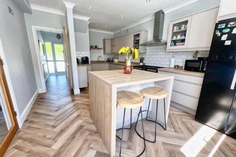 4 bedroom detached house for sale, Park Court Road, Bridgend, CF31