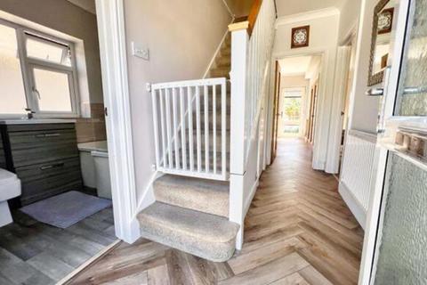 4 bedroom detached house for sale, Park Court Road, Bridgend, CF31