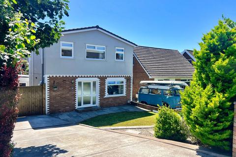 4 bedroom detached house for sale, Park Court Road, Bridgend, CF31