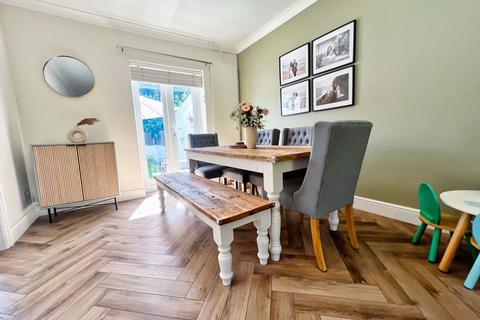 4 bedroom detached house for sale, Park Court Road, Bridgend, CF31
