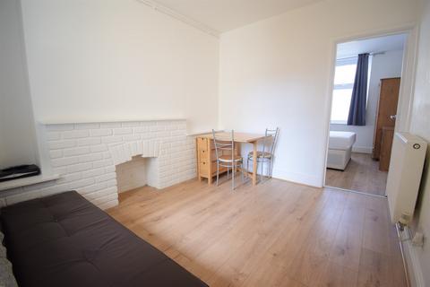 undefined, Ground Floor Flat 8 Emerald Street, Cardiff