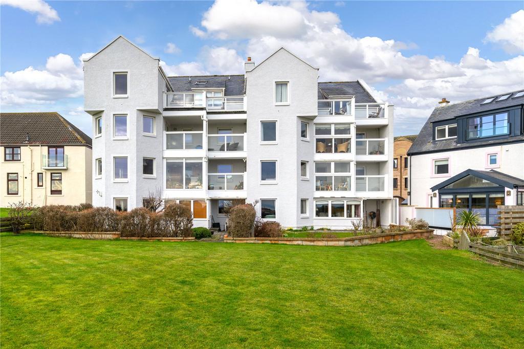 21 Lodge Walk