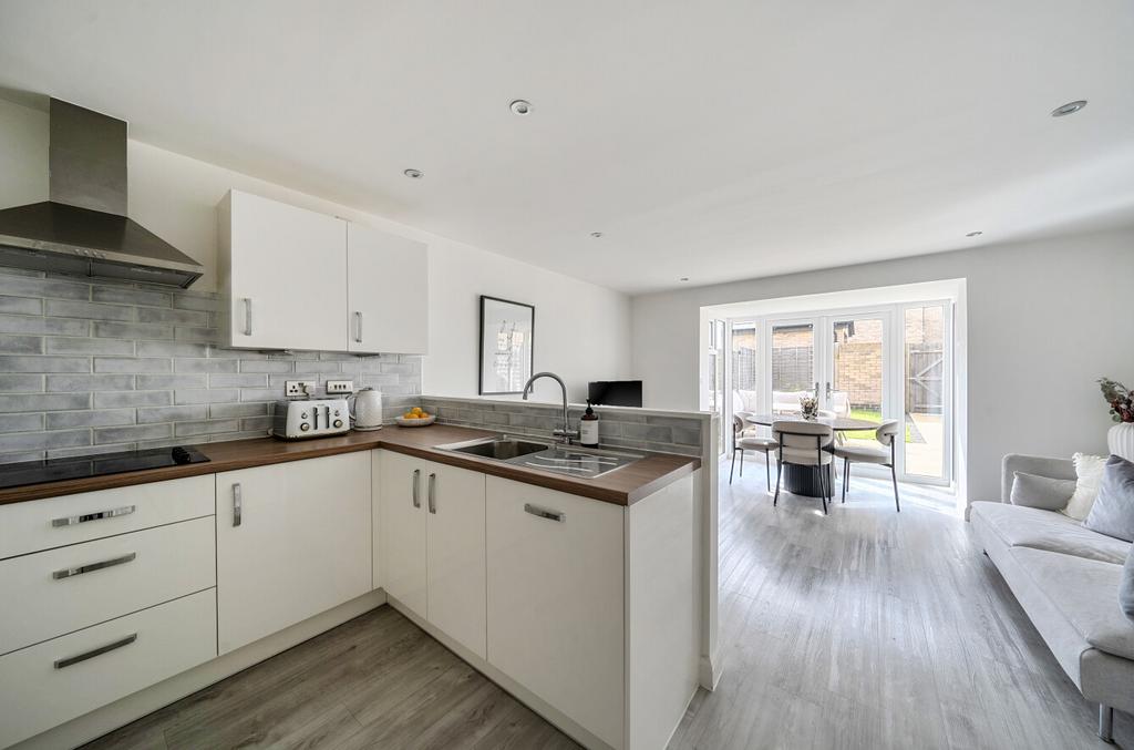 14306861669bd3e2a930f4