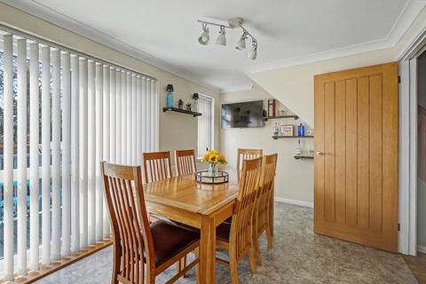 undefined, Lonsdale Drive, Rainham