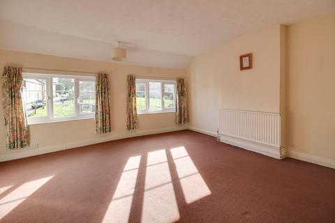 undefined, High Street, St. Neots PE19