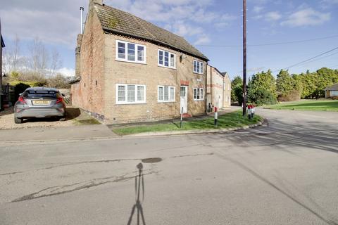undefined, High Street, St. Neots PE19