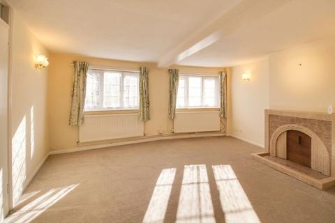 undefined, High Street, St. Neots PE19