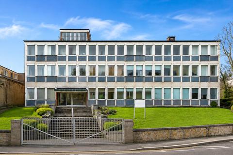 3 bedroom flat to rent, Cadzow Street, South Lanarkshire ML3