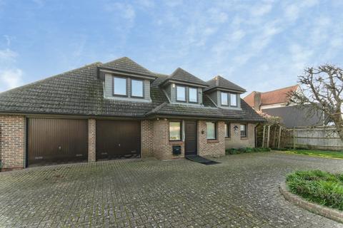 3 bedroom detached house for sale, Hailsham Road, Stone Cross, Pevensey