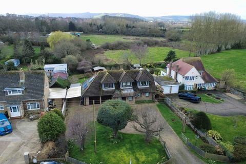 3 bedroom detached house for sale, Hailsham Road, Stone Cross, Pevensey