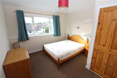 2 bedroom terraced house to rent, Woodside View, Leeds LS4