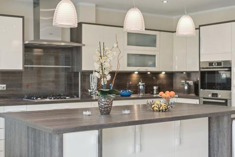 undefined, High Road Eastcote, Pinner HA5