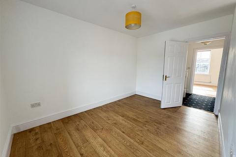 undefined, Bath Road, Buxton