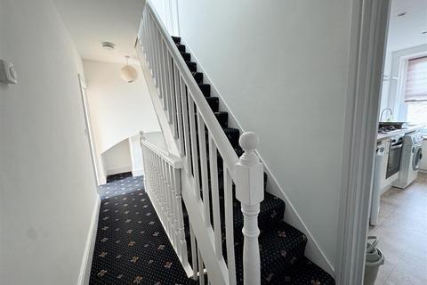 undefined, Bath Road, Buxton