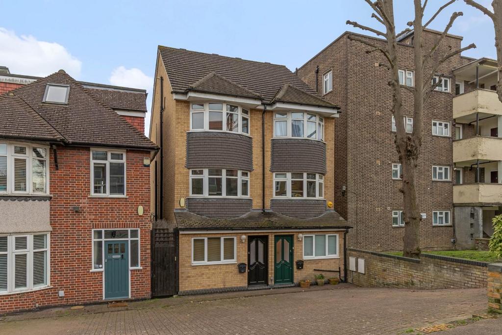 58 St Germans Road, SE23 - 16.jpg