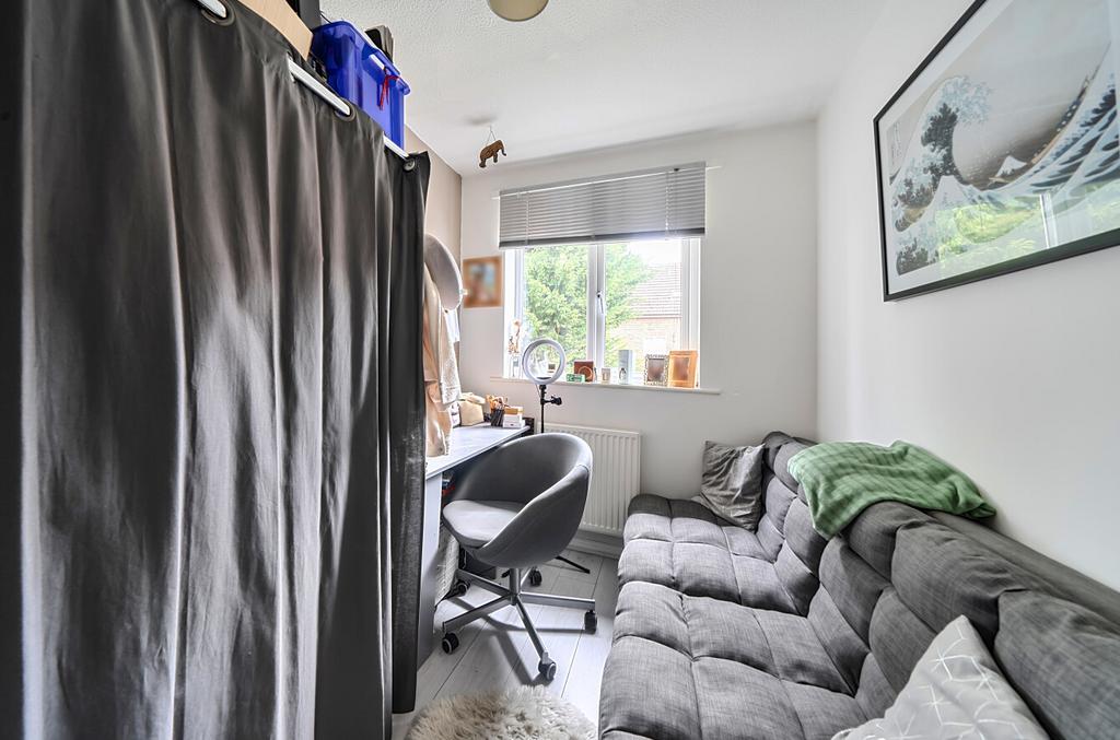 1428913-7-69c16de...