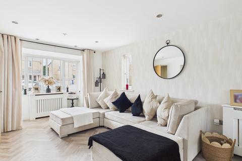 3 bedroom end of terrace house for sale, Pudding Fold, Hyde, SK14 3EU