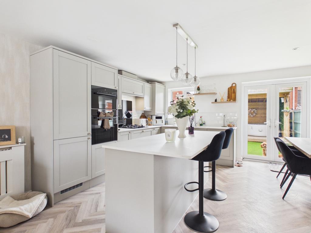 Cam03729 g0 pr0278 still016