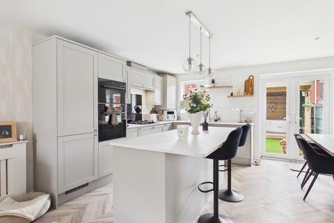 3 bedroom end of terrace house for sale, Pudding Fold, Hyde, SK14 3EU