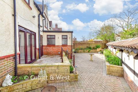 3 bedroom semi-detached house for sale, Eastney Farm Road, Southsea PO4