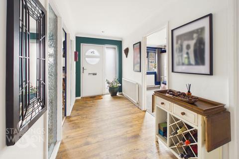 undefined, Cuttons Corner, Hemblington, Norwich