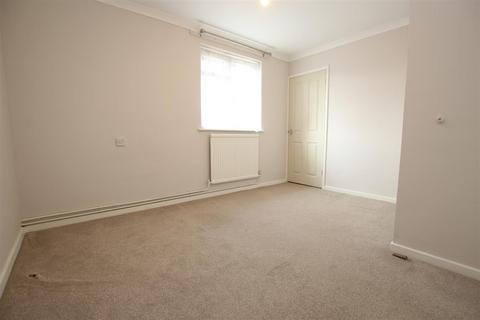 2 bedroom maisonette to rent, Stag Close, Bishopstoke, Eastleigh