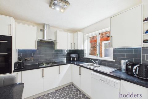 4 bedroom detached house for sale, Sumner Place, Addlestone, Surrey, KT15